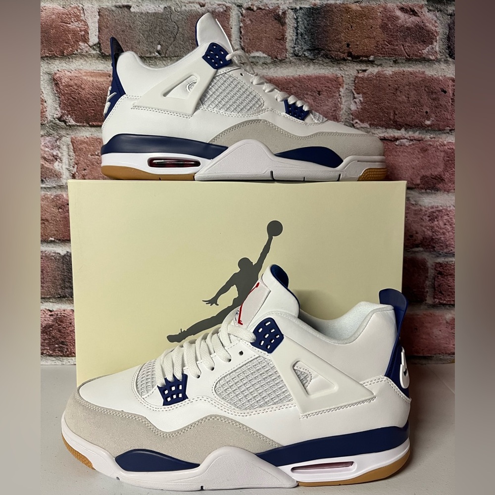 Jordan 4 SB Navy